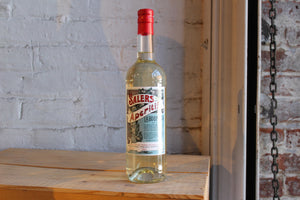 Salers Aperitif Gentian Liqueur - Limousin, France (750ml)
